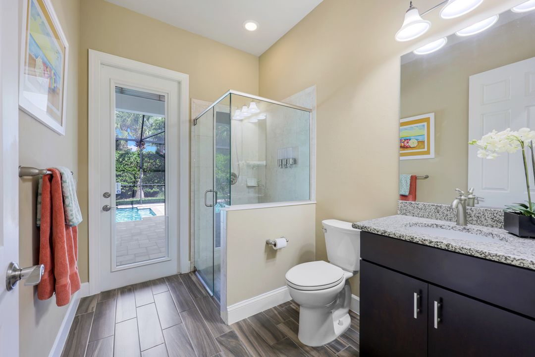 16273 Camden Lakes Cir, Naples, FL 34110
