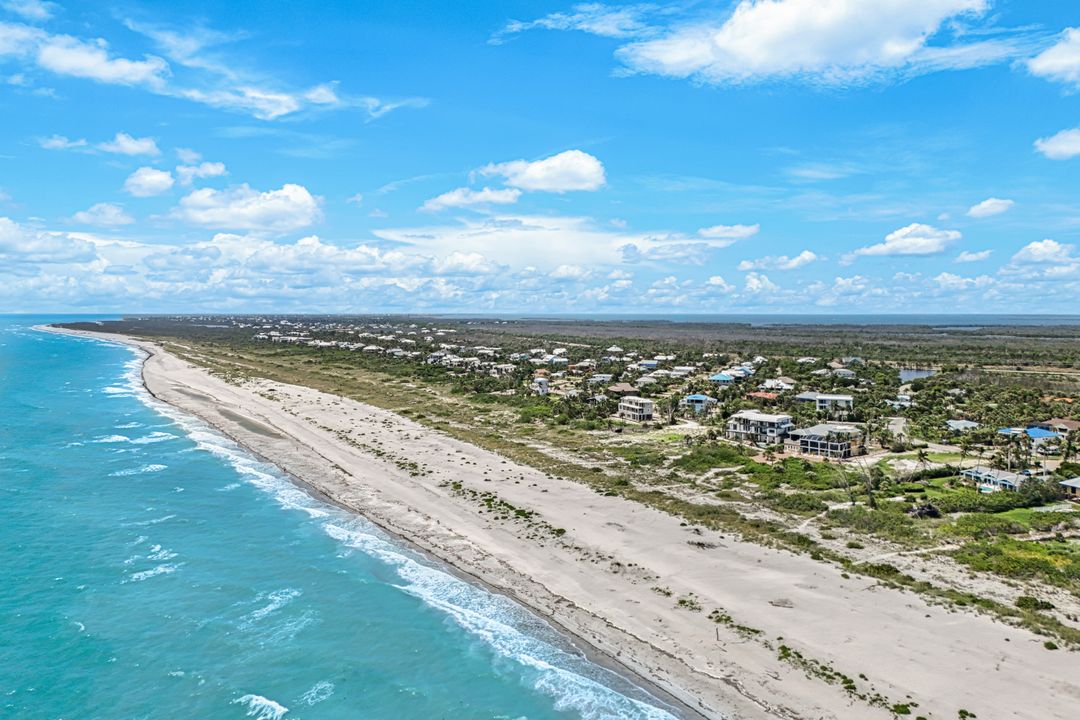 4733 Rue Belle Mer, Sanibel, FL 33957