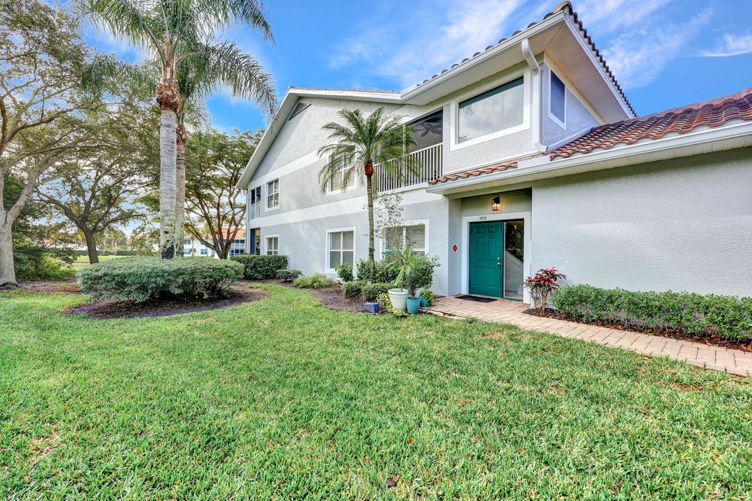 5600 Northboro Dr #201, Naples, FL 34110