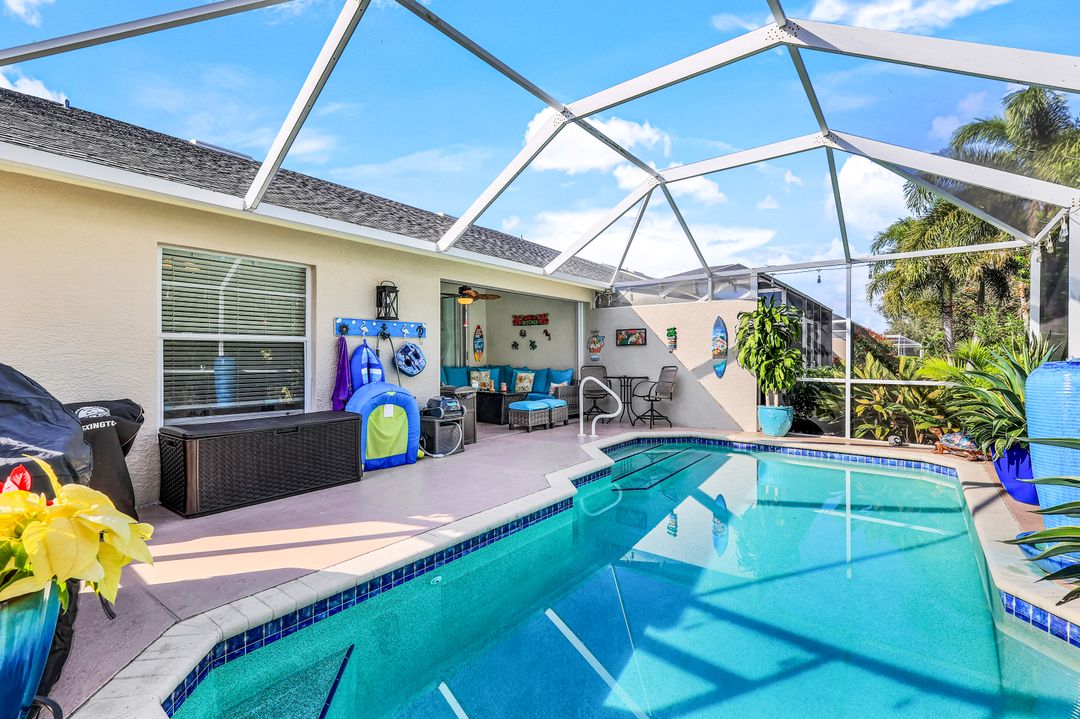 8199 Ibis Cove Cir, Naples, FL 34119