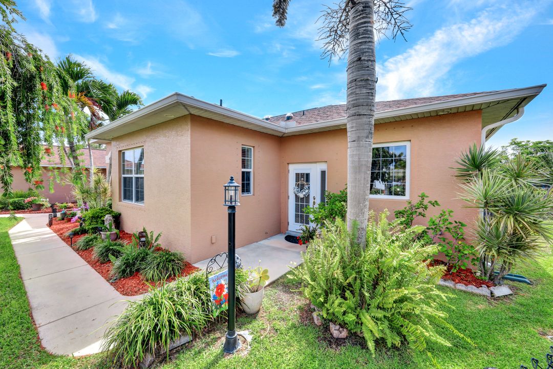 2118 SE 18th Ave, Cape Coral, FL 33990