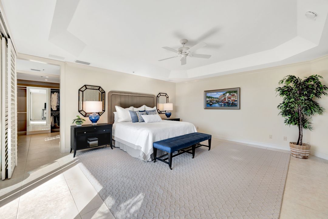 1006 5th St S, Naples, FL 34102