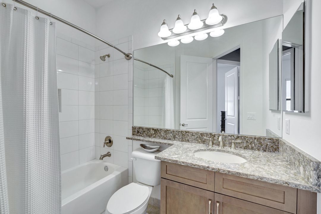 4462 Crimson Ave, Naples, FL 34119