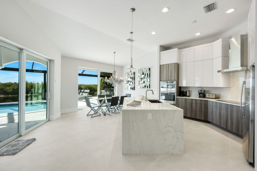 3624 Surfside Blvd, Cape Coral, FL 33914