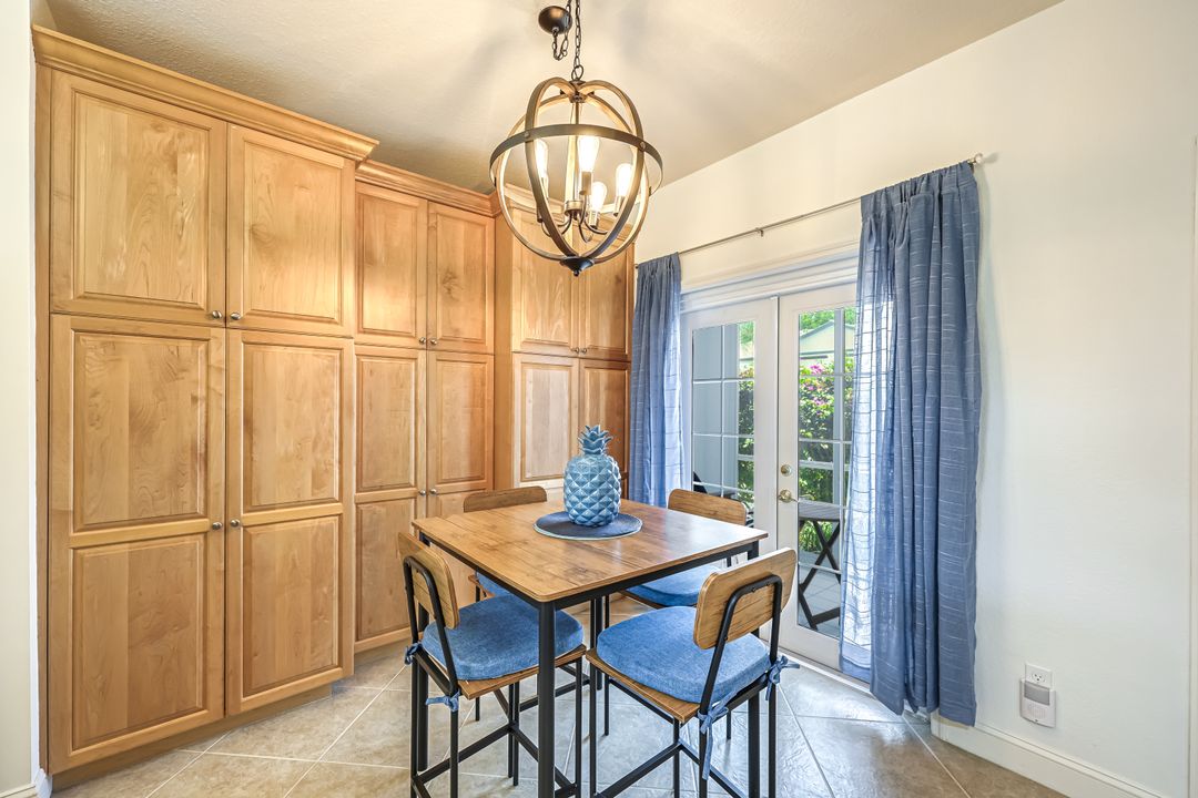832 Tanbark Dr #104, Naples, FL 34108