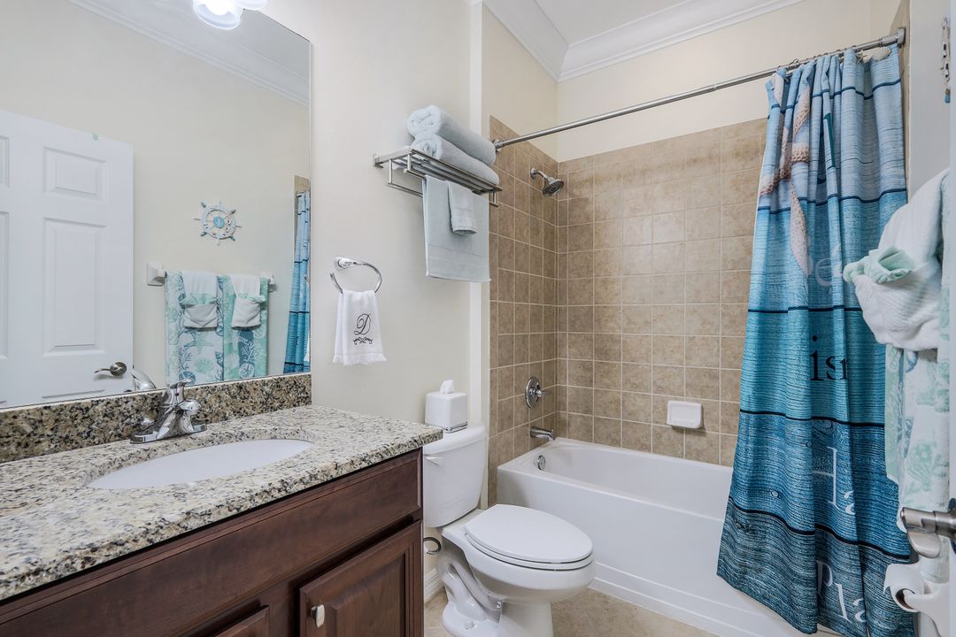 8666 Sumner Ave, Fort Myers, FL 33908