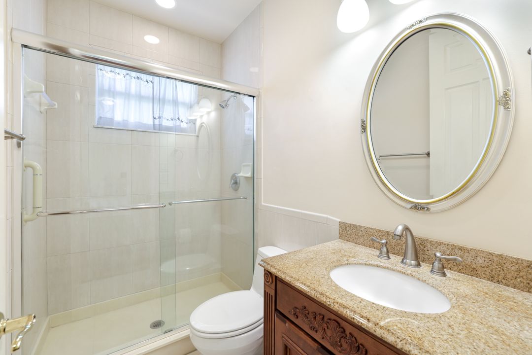 2032 Castle Garden Ln, Naples, FL 34110