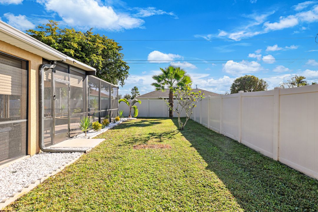 1323 SW 9th Ave, Cape Coral, FL 33991