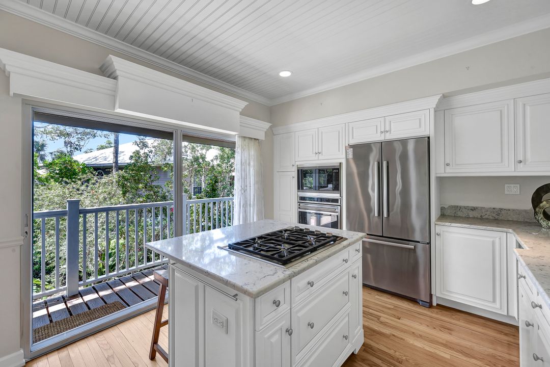 3822 Survey Cir, Bonita Springs, FL 34134