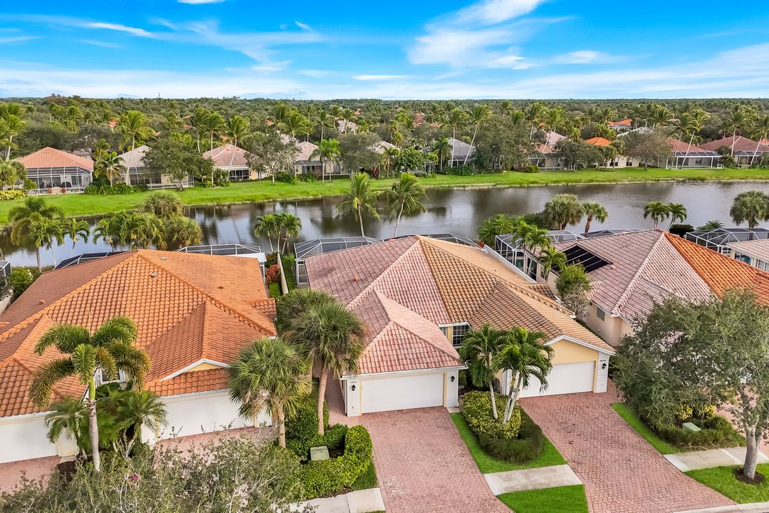 5058 Kingston Way, Naples, FL 34119