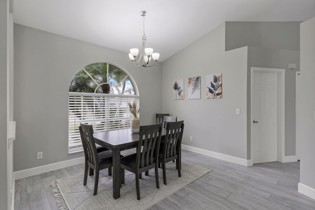 1423 SW 49th St, Cape Coral, FL 33914
