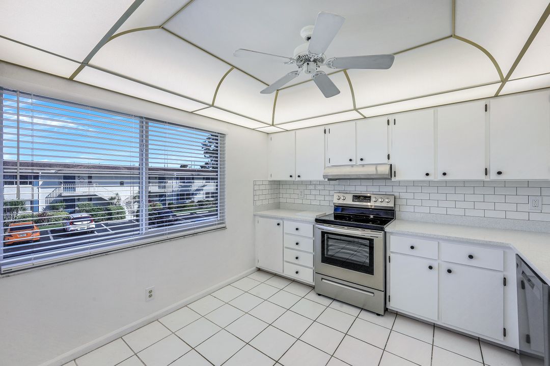 259 Winners Cir #4, Naples, FL 34112