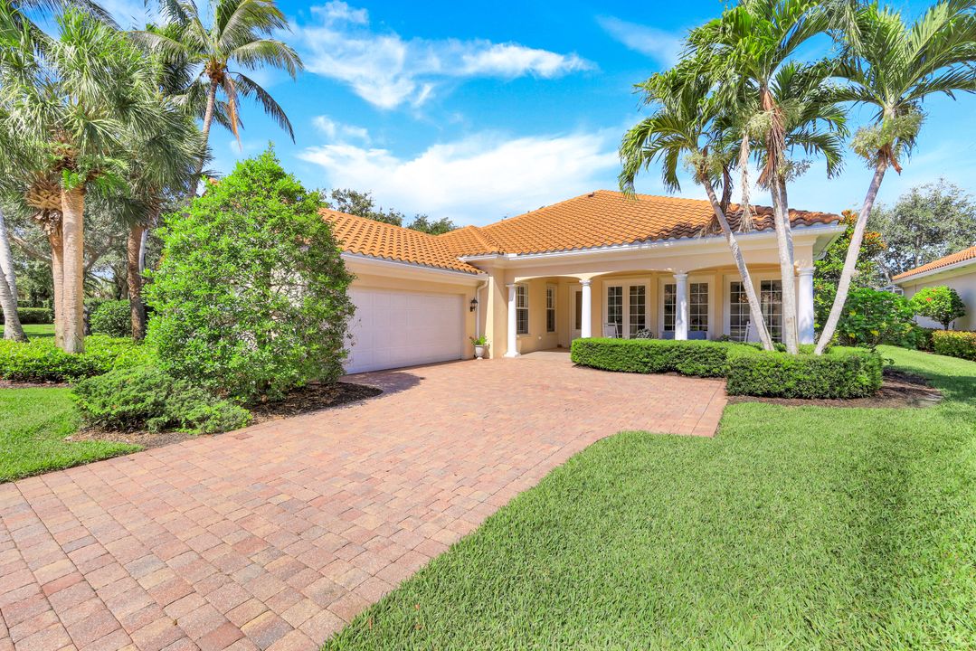3101 Dominica Way, Naples, FL 34119