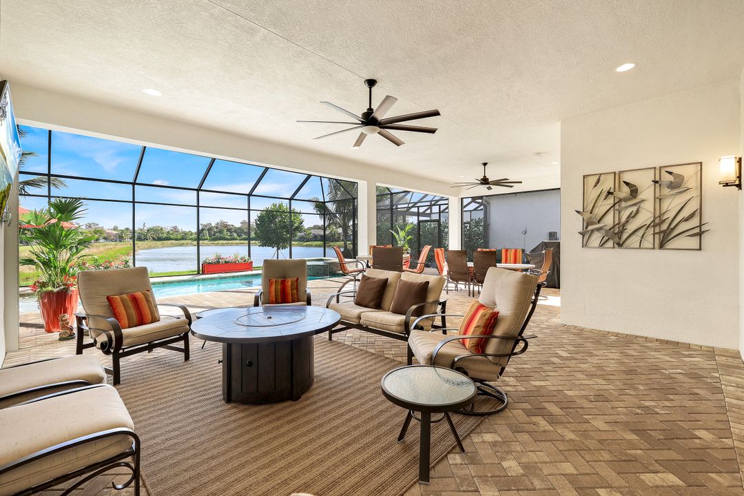 12078 Mimosa St, Naples, FL 34120