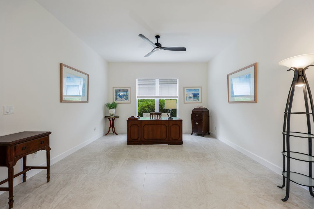 11641 Canal Grande Dr, Miromar Lakes, FL 33913