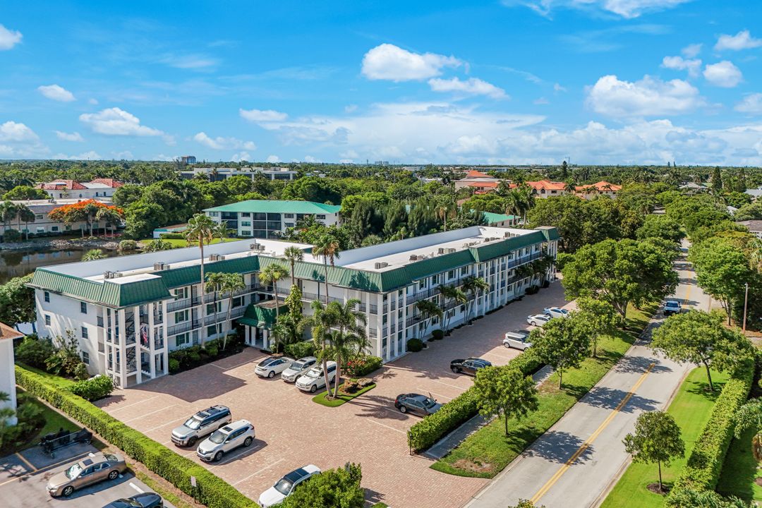 3030 Binnacle Dr #101, Naples, FL 34103