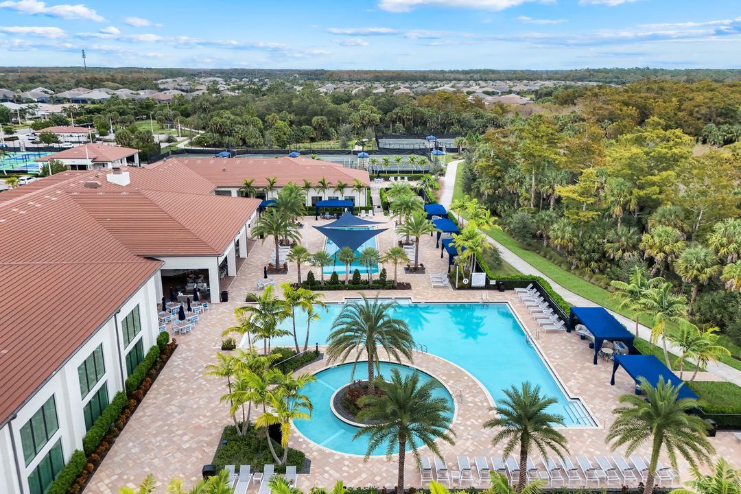 12033 Azalea Wy, Naples, FL 34120