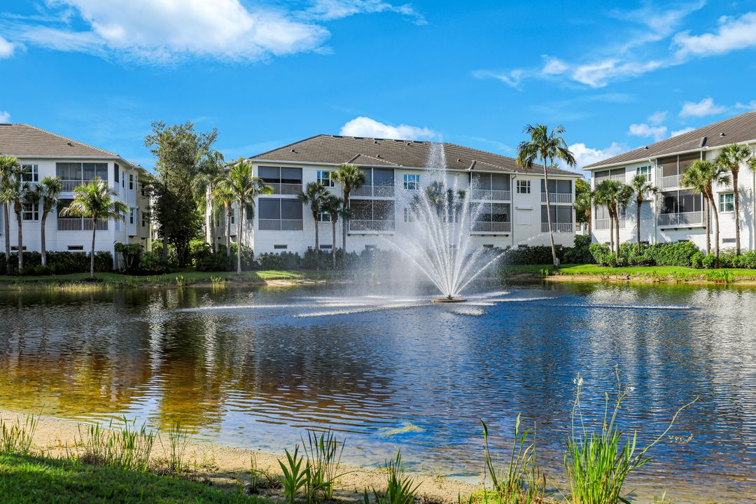 805 Bentwater Cir #104, Naples, FL 34108