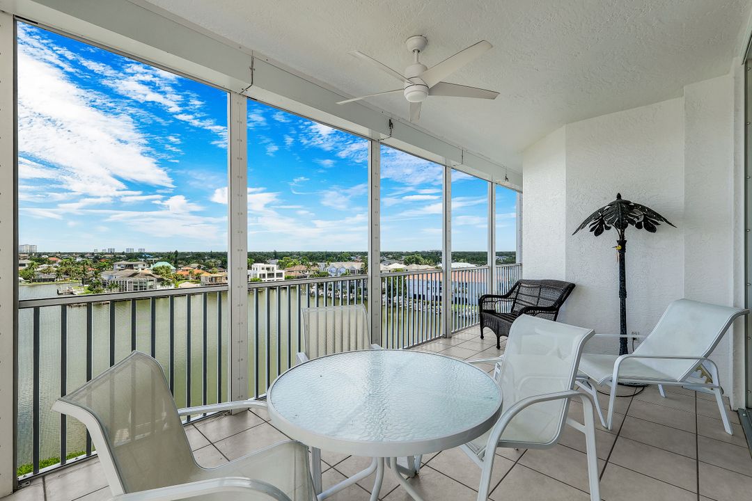 410 Flagship Dr #701, Naples, FL 34108