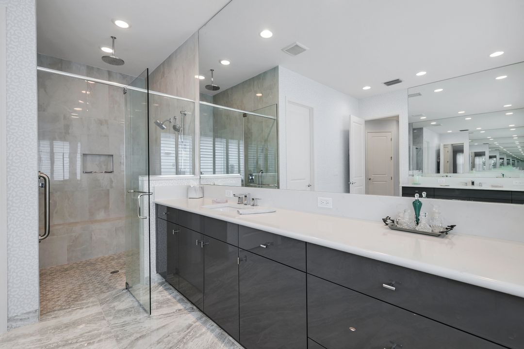 12033 Azalea Wy, Naples, FL 34120