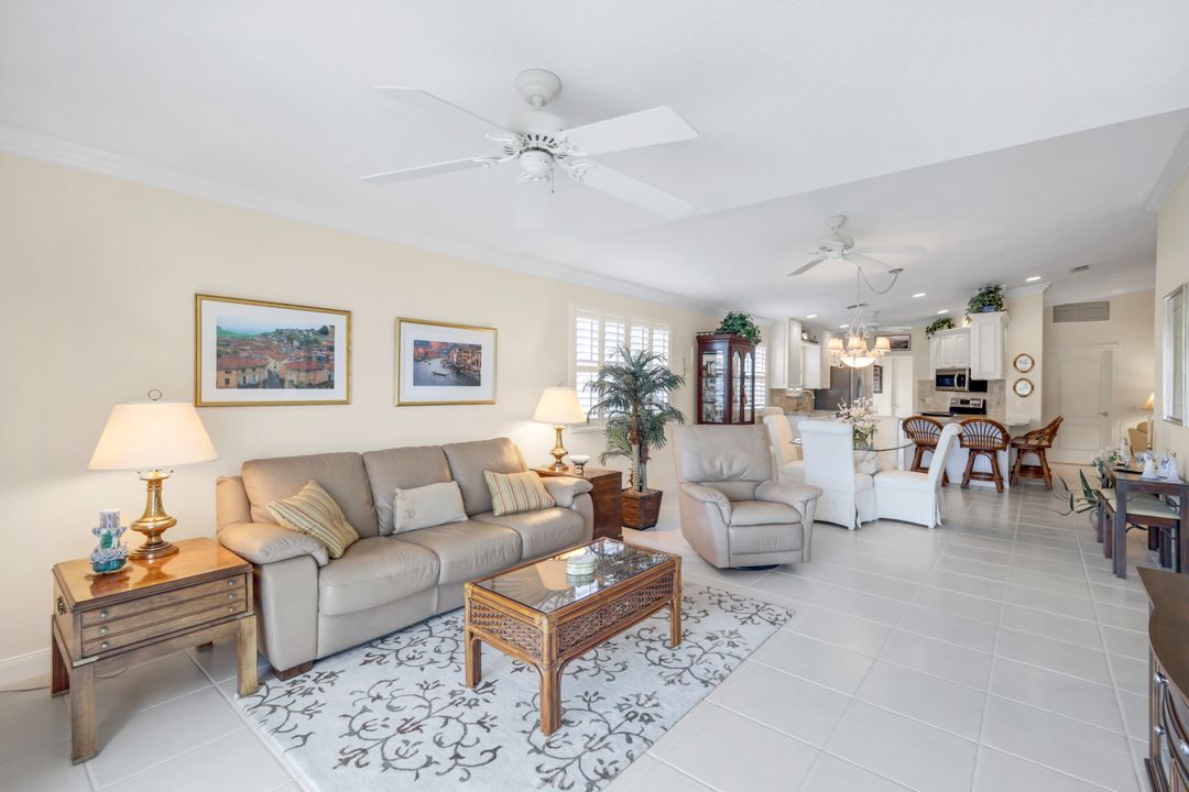 3077 Futuna Ln, Naples, FL 34119