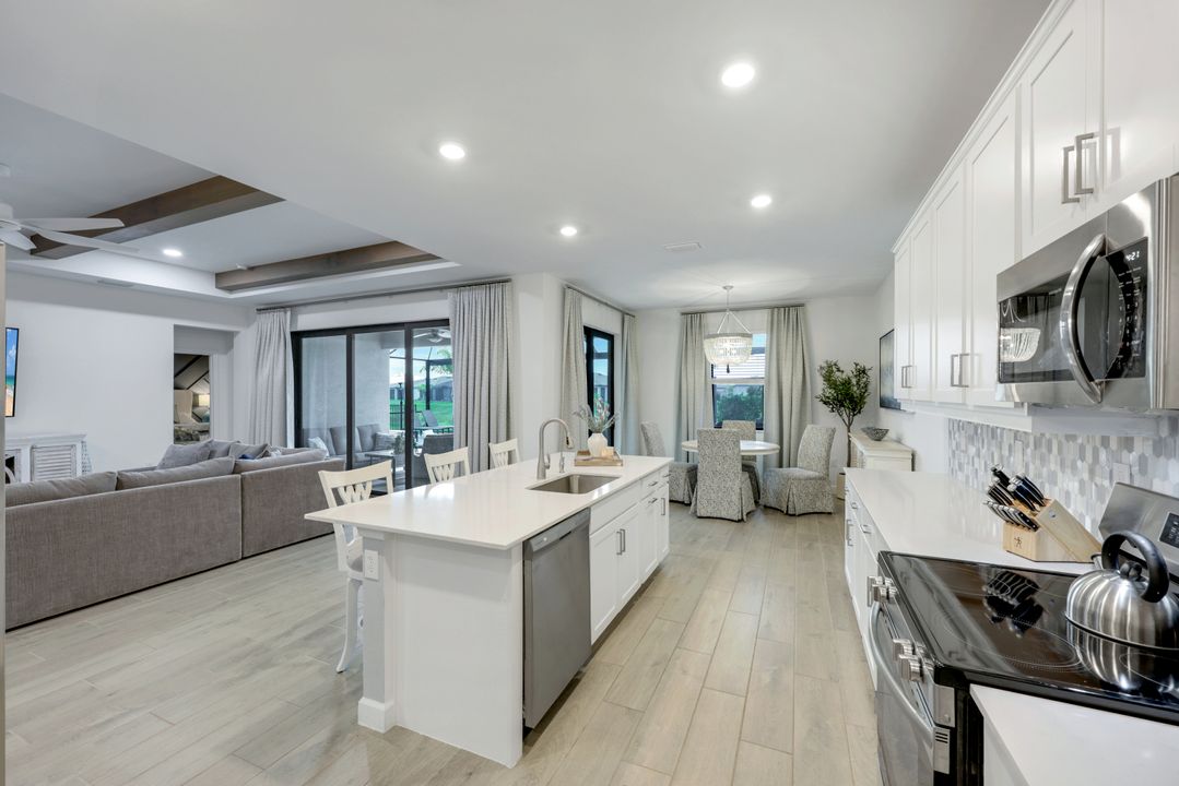 11243 Canopy Loop, Fort Myers, FL 33913