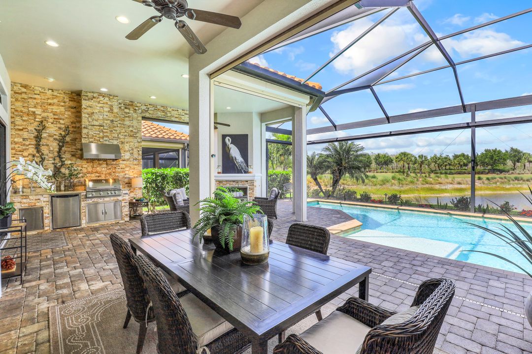 8828 Savona Ct, Naples, FL 34119