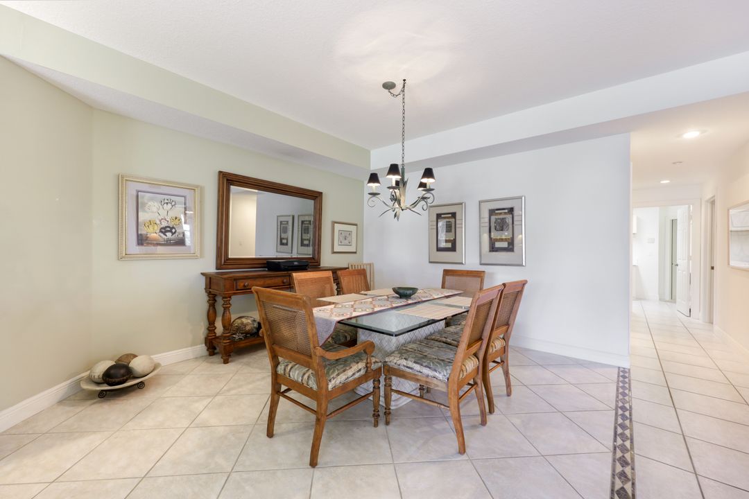 610 Laguna Royale Blvd #1001, Naples, FL 34119