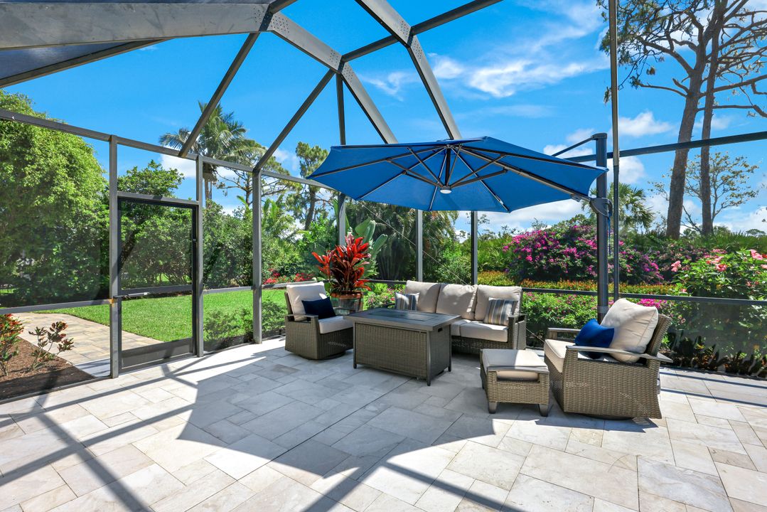 25011 Goldcrest Dr, Bonita Springs, FL 34134
