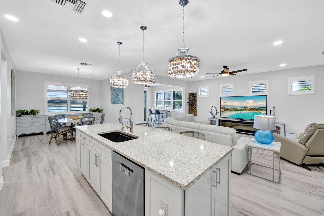 7460 Blackberry Dr, Naples, FL 34114