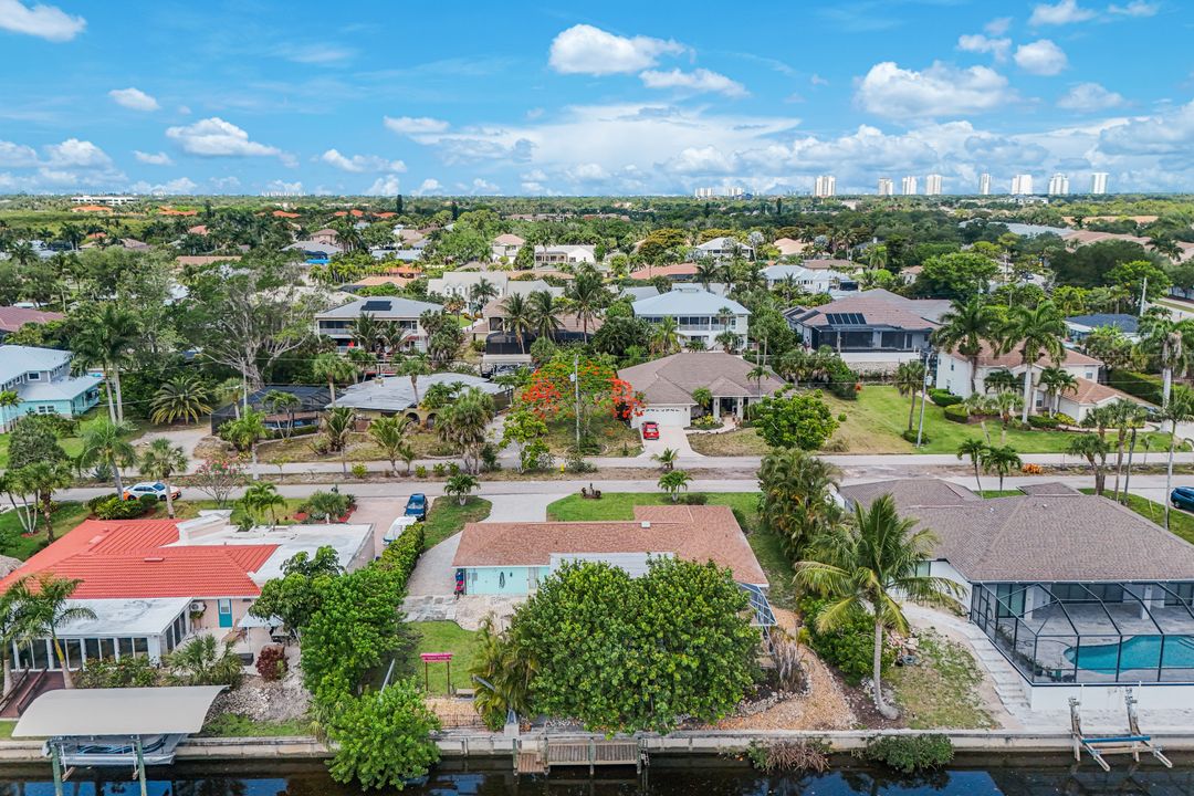 27061 Homewood Dr, Bonita Springs, FL 34135