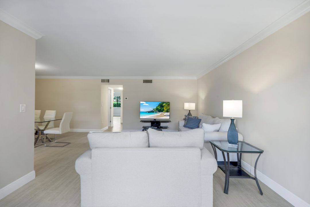 3200 Gulf Shore Blvd N  #115, Naples, FL 34103