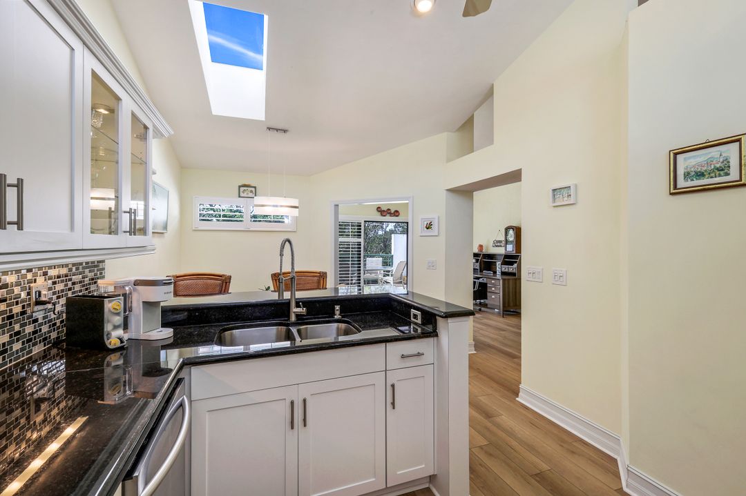 2294 Anchorage Ln #C, Naples, FL 34104