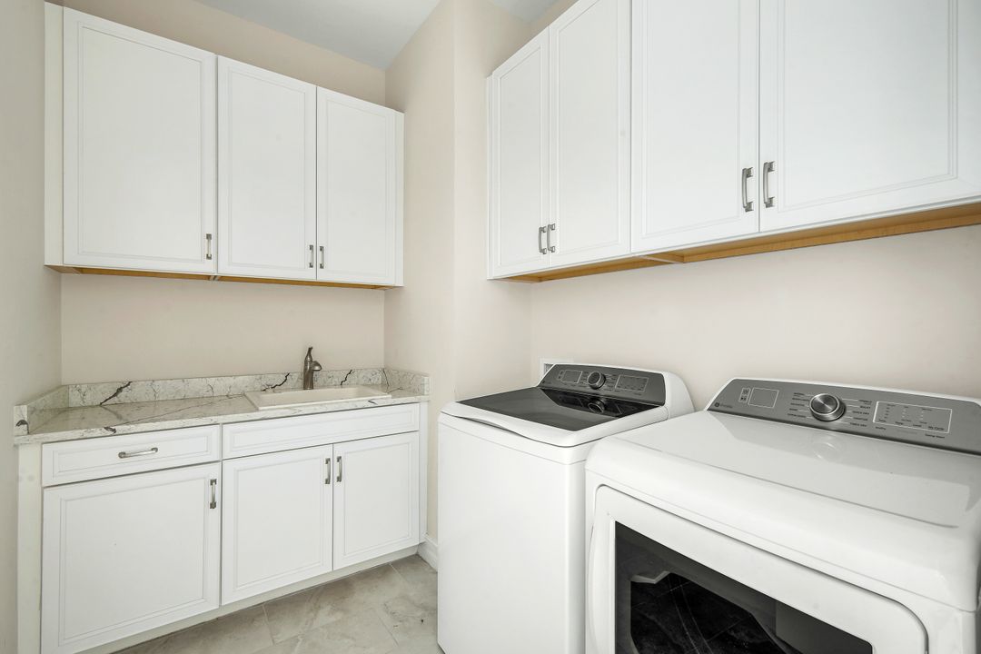 28113 Captiva Shell Lp, Bonita Springs, FL 34135