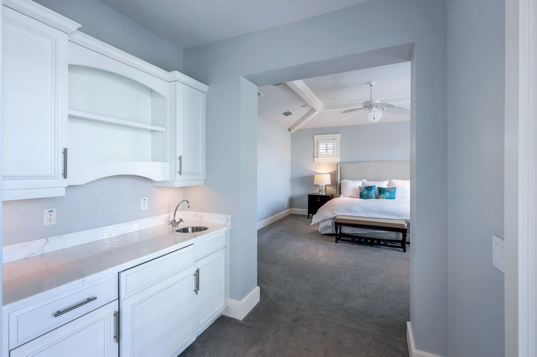 169 Conners Ave, Naples, FL 34108