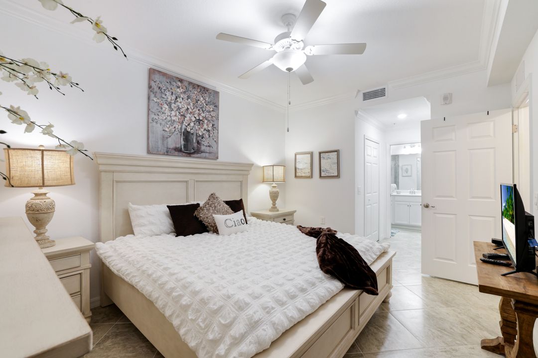 9590 Trevi Ct #5313, Naples, FL 34113