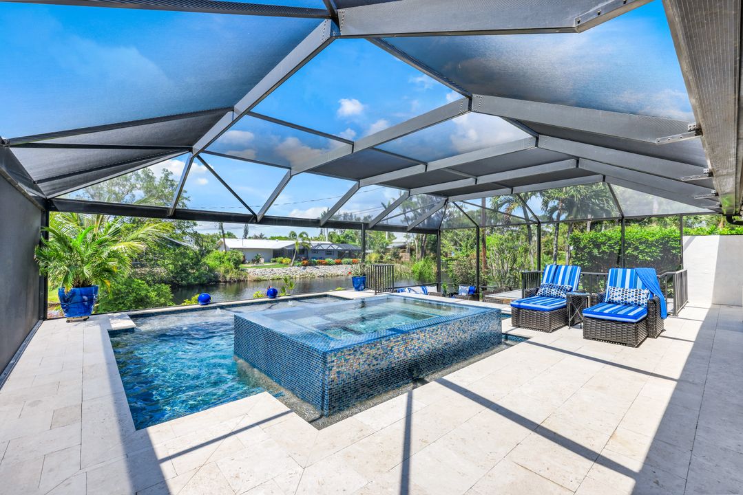 999 E Valley Dr, Bonita Springs, FL 34134