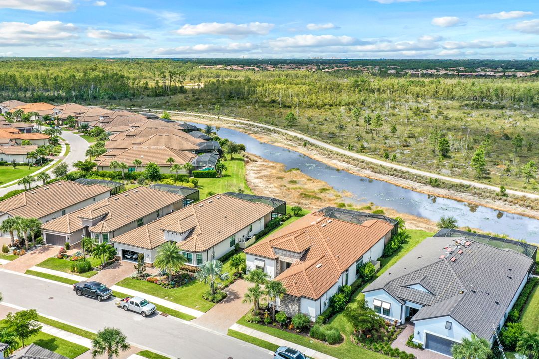 9463 Montelanico Loop, Naples, FL 34119