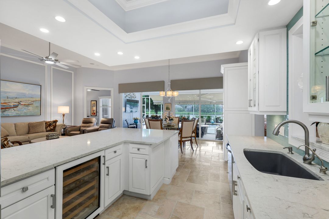 2896 Hatteras Way, Naples, FL 34119