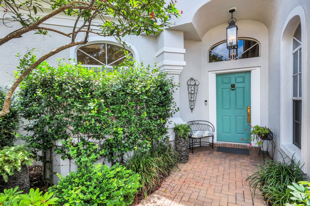 15248 Devon Green Ln, Naples, FL 34110
