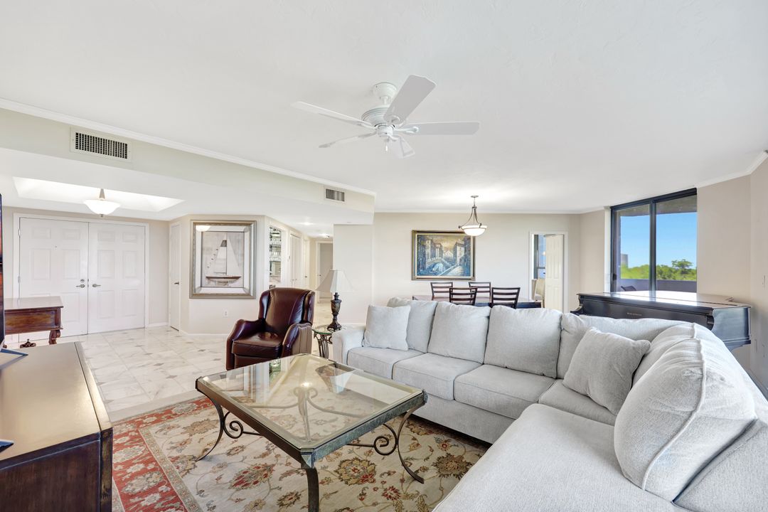 6001 Pelican Bay Blvd #202, Naples, FL 34108