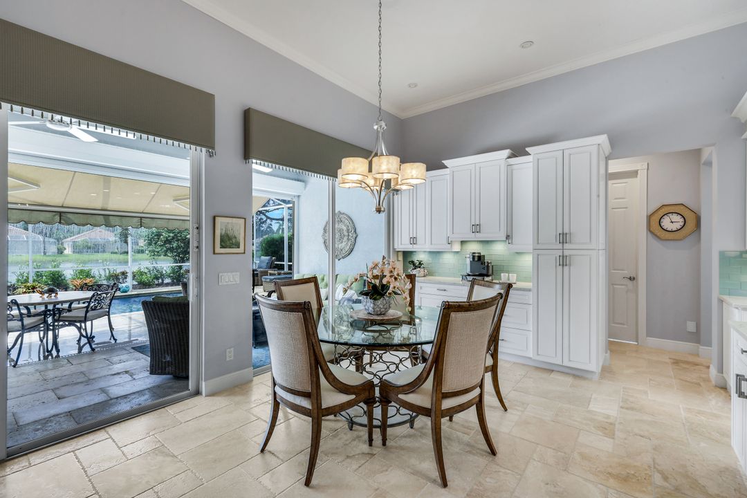 2896 Hatteras Way, Naples, FL 34119