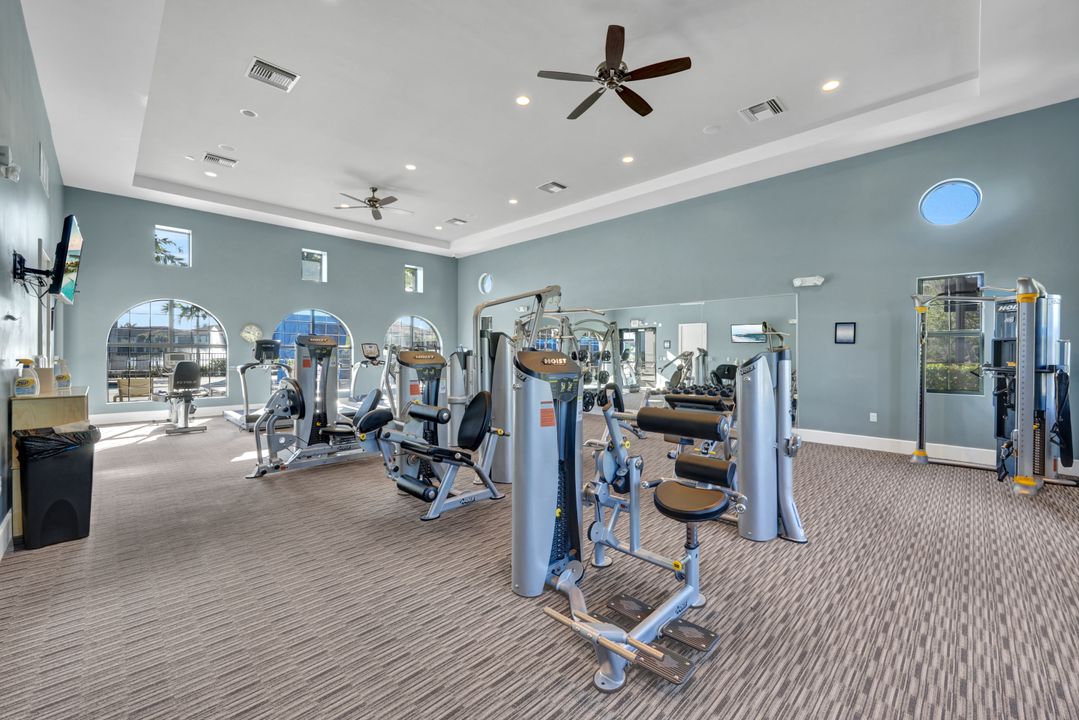 15213 Butler Lake Dr, Naples, FL 34109