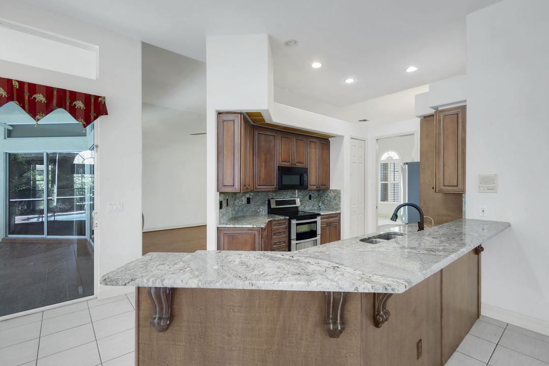28476 Del Lago Way, Bonita Springs, FL 34135