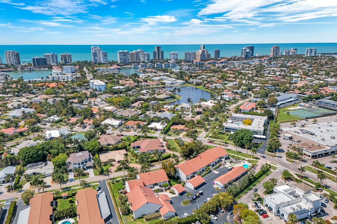 4092 Belair Ln #15, Naples, FL 34103