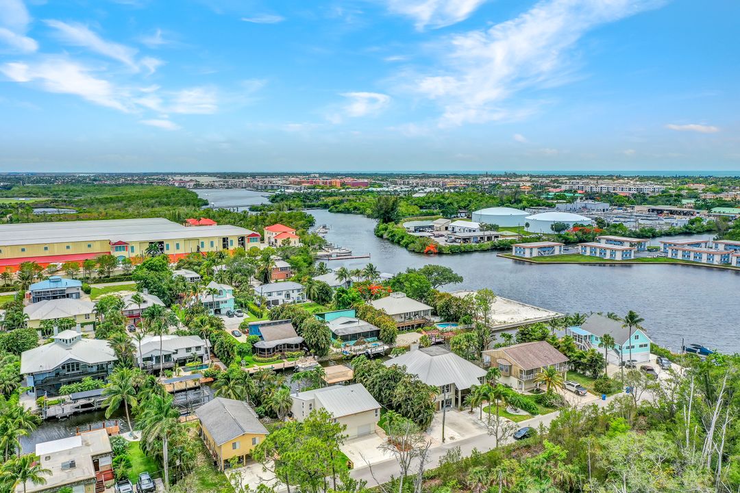 1600 Port Ave, Naples, FL 34104