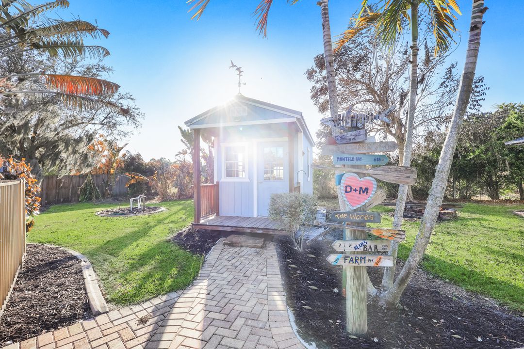 4900 Shady River Ln, Fort Myers, FL 33905