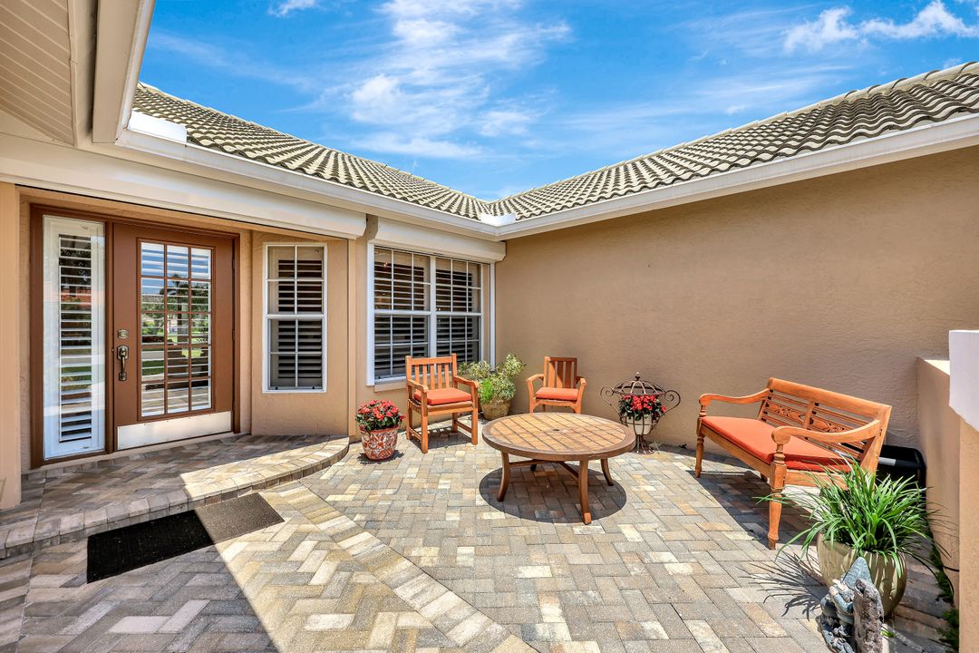 12637 Hunters Ridge Dr, Bonita Springs, FL 34135