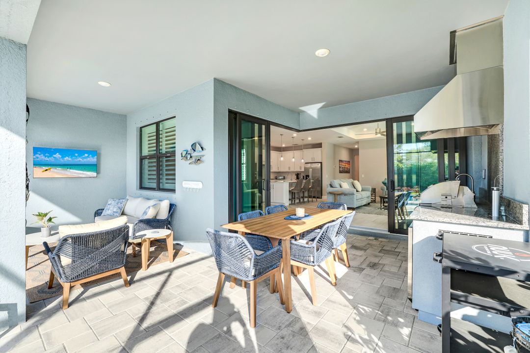 1944 Yellowfin Cir, Naples, FL 34114