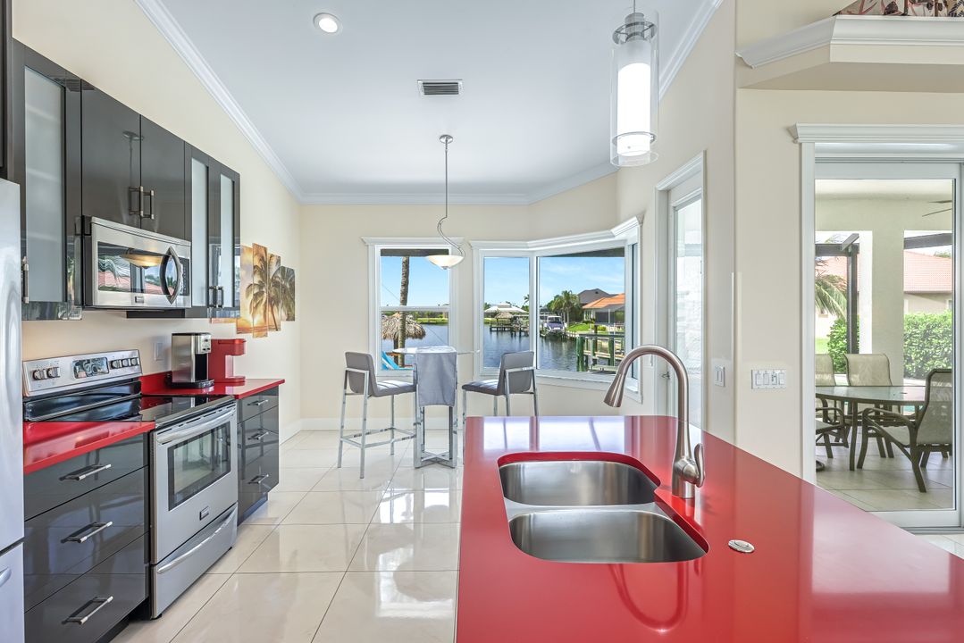 2714 SW 39th Terrace, Cape Coral, FL 33914